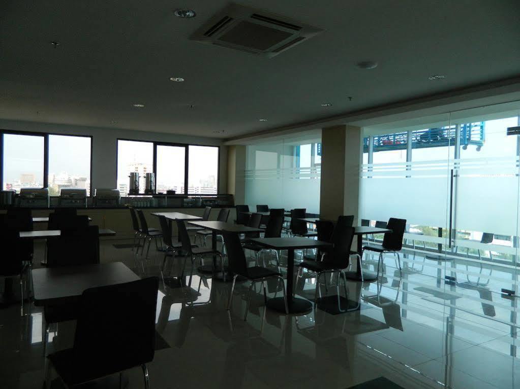 โรงแรม88 โกรกอล จาการ์ตา ภายนอก รูปภาพ